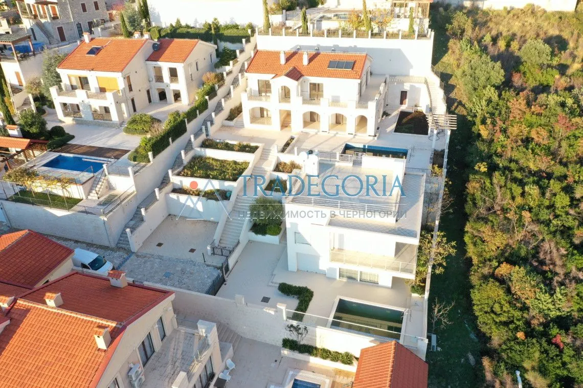 Prodaja, trosoban stan, 200m², Reževići, Budva