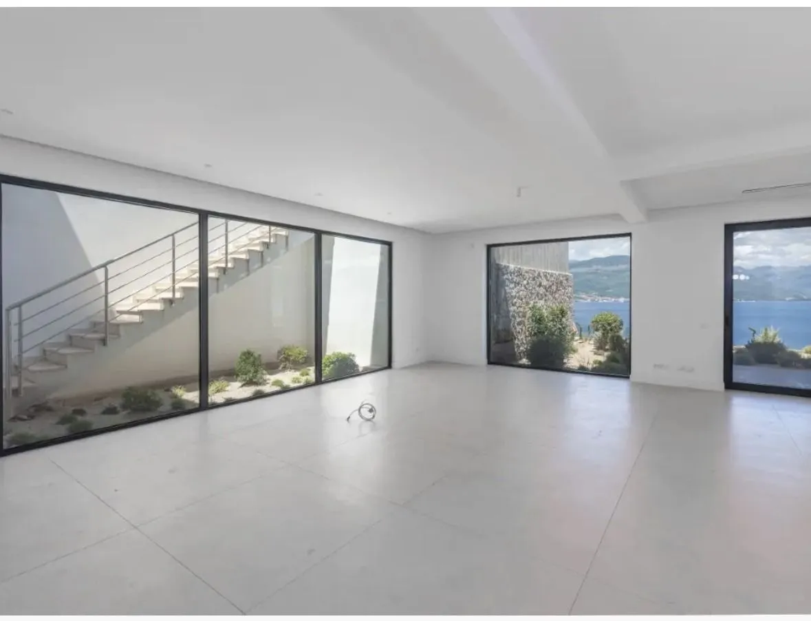Prodaja, kuća, 328m², Krašići, Tivat