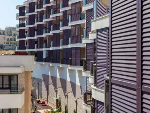 Prodaja, dvosoban stan, 107m², Bečići, Budva - image 1