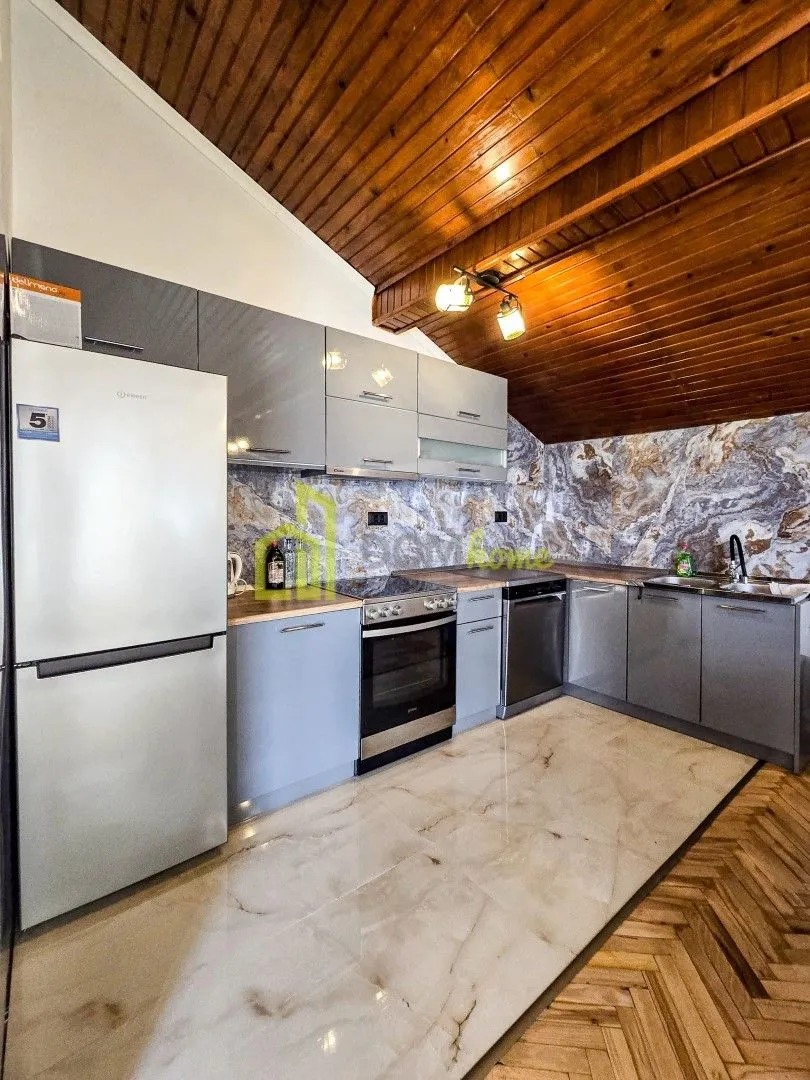 Rent, two bedroom apartment, 108m², Stari Aerodrom, Podgorica