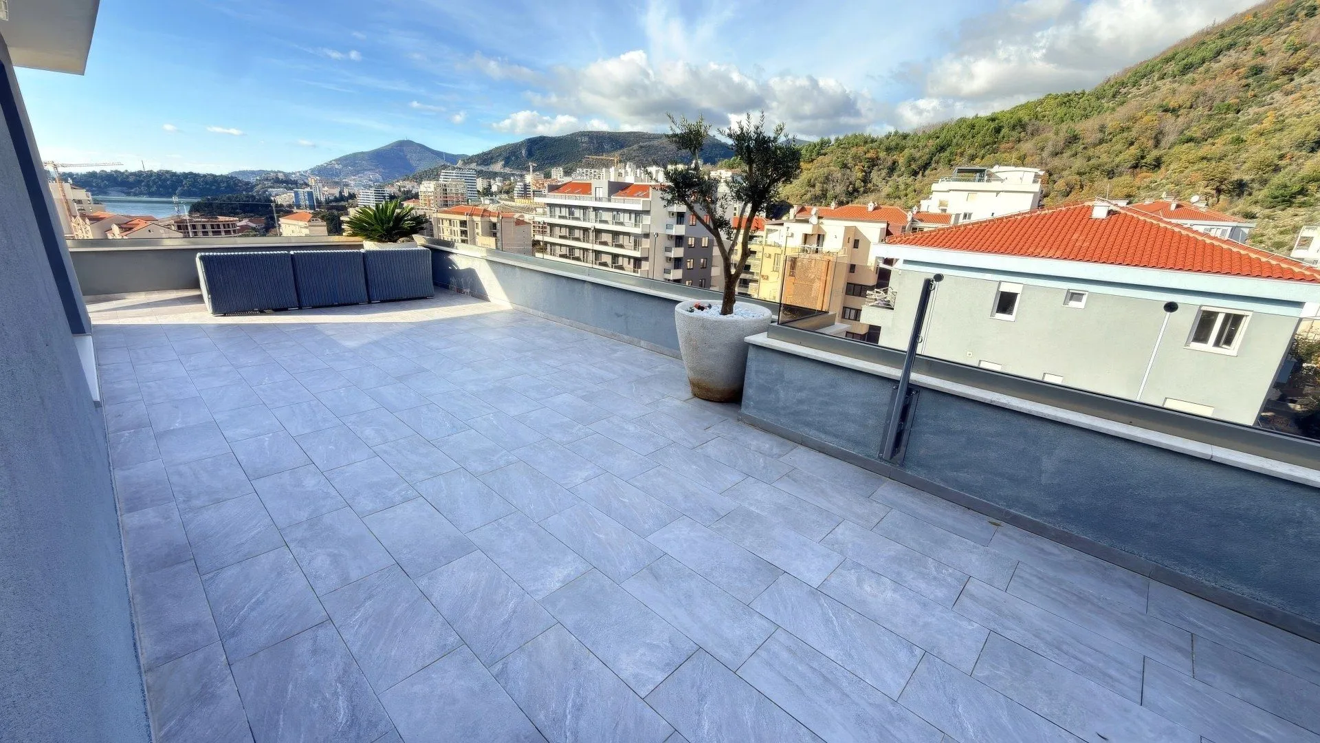 Prodaja, stan, 104m², Budva, Crna Gora