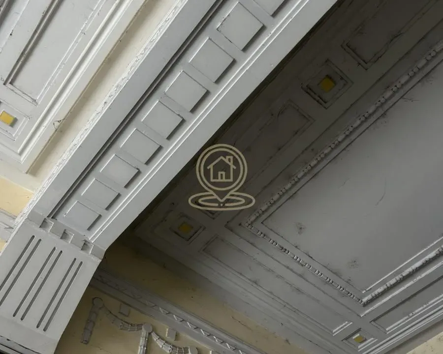 Izdavanje, stan, 140m², Centar, Novi Sad