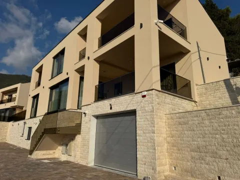 Rent, house, 345m², Seljanovo, Tivat - image 19