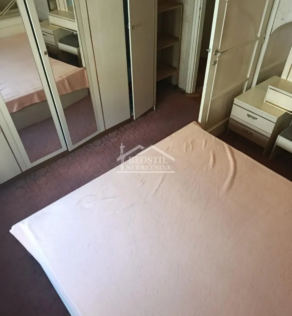 Sale, two bedroom apartment, 51m², Savski Venac, Beograd