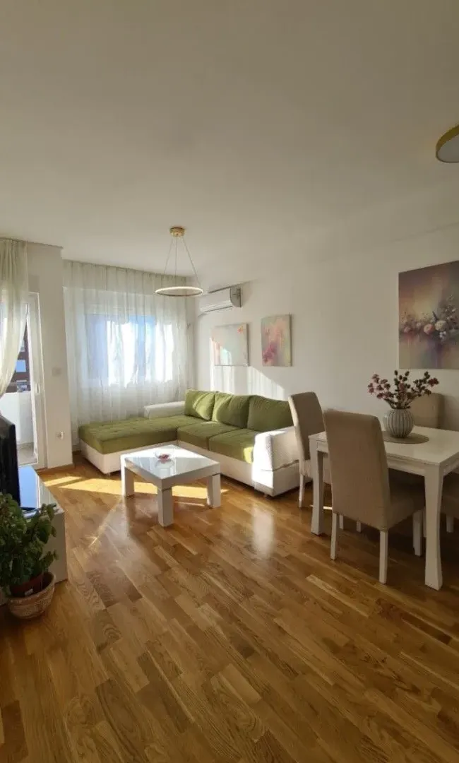 Izdavanje, jednosoban stan, 45m², Zabjelo, Podgorica