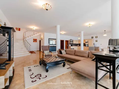 Sale, house, 416m², Utjeha, Bar - image 7