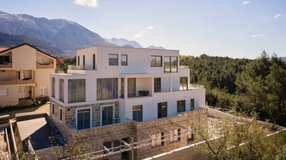 Sale, two bedroom apartment, 113m², Kavač, Kotor