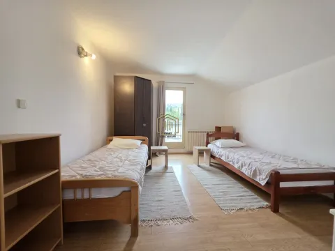 Izdavanje, jednosoban stan, 32m², Zagorič, Podgorica - image 2