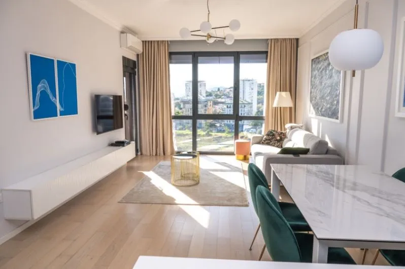 Izdavanje, jednosoban stan, 47m², Centar, Podgorica