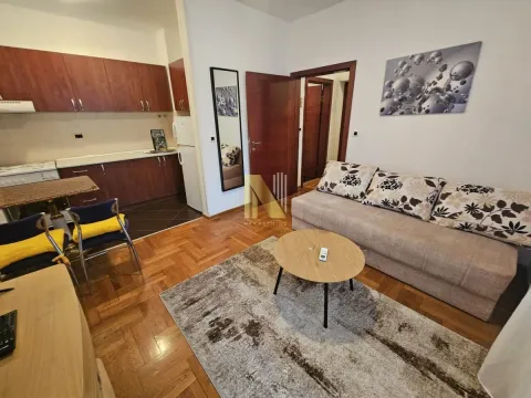 Rent, studio apartment, 26m², Bulevar Oslobodjenja, Novi Sad Sve Podlokacije - image 3