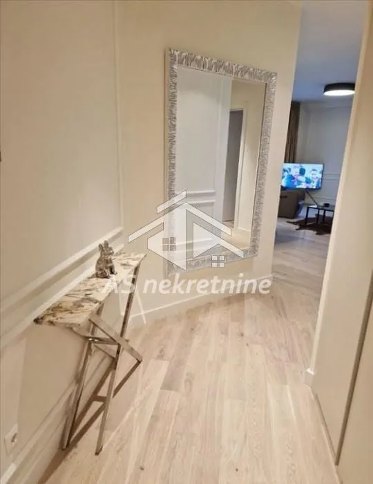 Rent, four bedroom apartment, 109m², Savski Venac, Beograd
