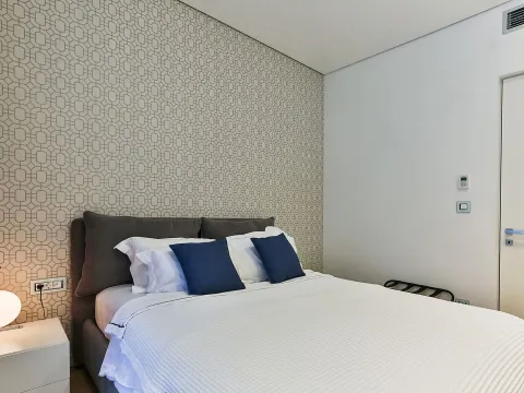 Rent, two bedroom apartment, 138m², Dukley Gardens, Budva - image 10