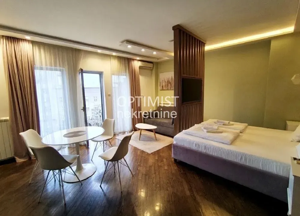 Sale, four bedroom apartment, 109m², Stari Grad, Beograd