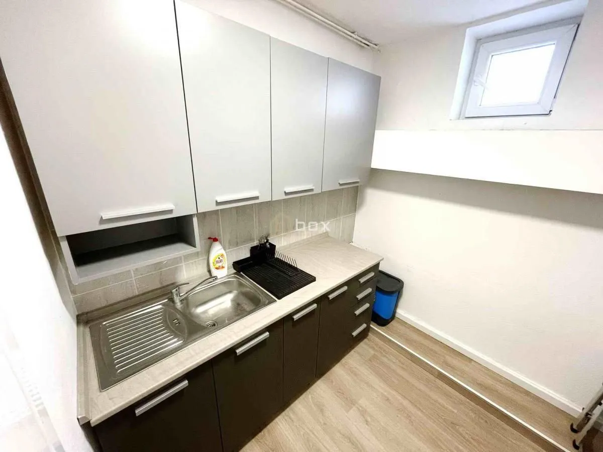 Prodaja, trosoban stan, 50m², Medijana, Niš