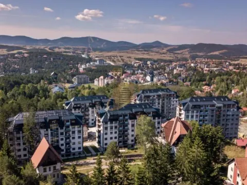 Prodaja, jednosoban stan, 27m², Centar, Zlatibor - image 8