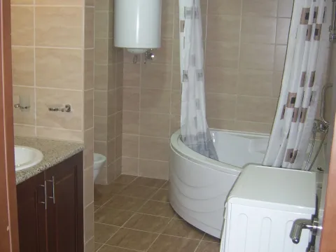 Izdavanje, dvosoban stan, 125m², Gorica C, Podgorica - image 19