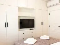 Izdavanje, dvosoban stan, 60m², Radanovići, Kotor - image 2