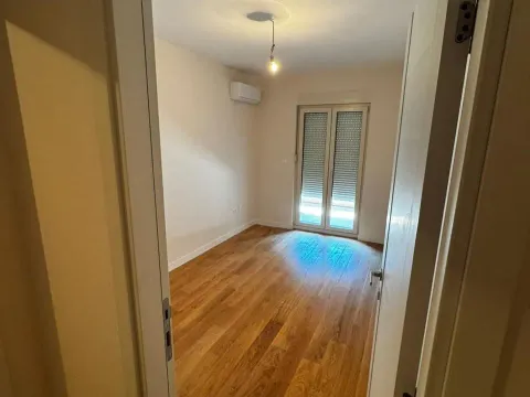 Prodaja, dvosoban stan, 68m², Central Point, Podgorica - image 8