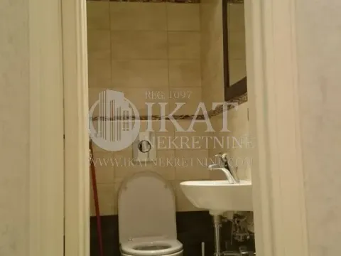 Izdavanje, trosoban stan, 83m², Stari Grad, Beograd - image 4