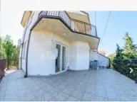 Izdavanje, kuća, 250m², Višnjica, Palilula Sve Podlokacije - image 1