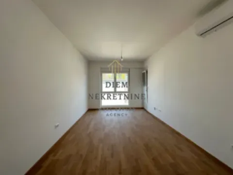 Prodaja, jednosoban stan, 47m², Zabjelo, Podgorica - image 5