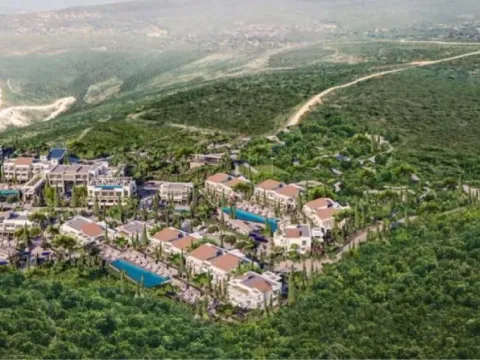 Prodaja, plac, 53000m², Tivat, Crna Gora - image 2