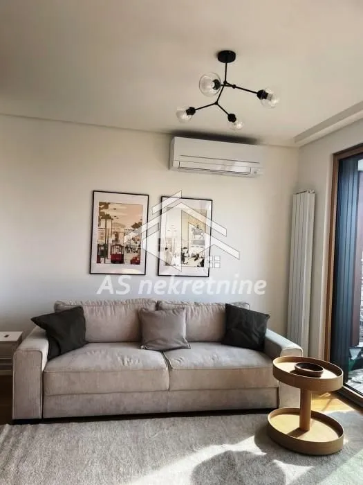 Rent, two bedroom apartment, 53m², Vračar Sve Podlokacije, Beograd