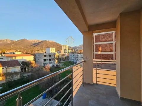 Izdavanje, trosoban stan, 120m², Ilino, Bar - image 19