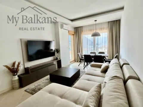 Izdavanje, jednosoban stan, 52m², Dobrota, Kotor