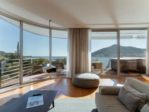 Daily-rent, two bedroom apartment, 508m², Dukley Gardens, Budva - image 8