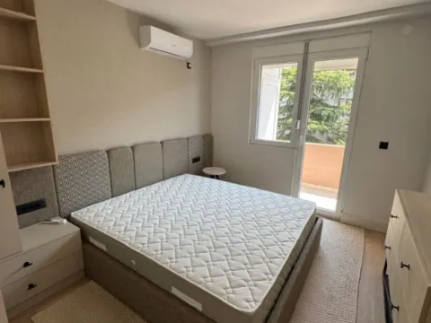 Izdavanje, jednosoban stan, 40m², Preko Morače, Podgorica - image 2