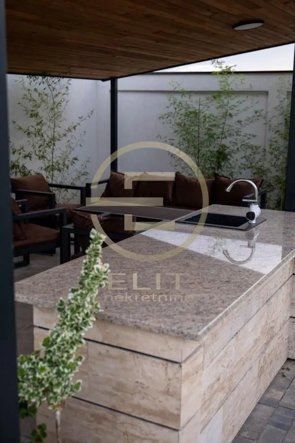 Prodaja, kuća, 143m², Veternik, Novi Sad Sve Podlokacije