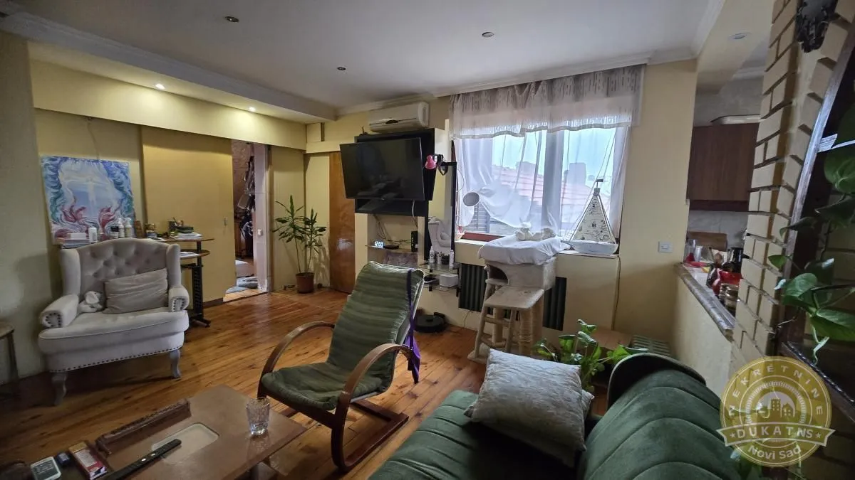 Prodaja, trosoban stan, 87m², Centar, Novi Sad