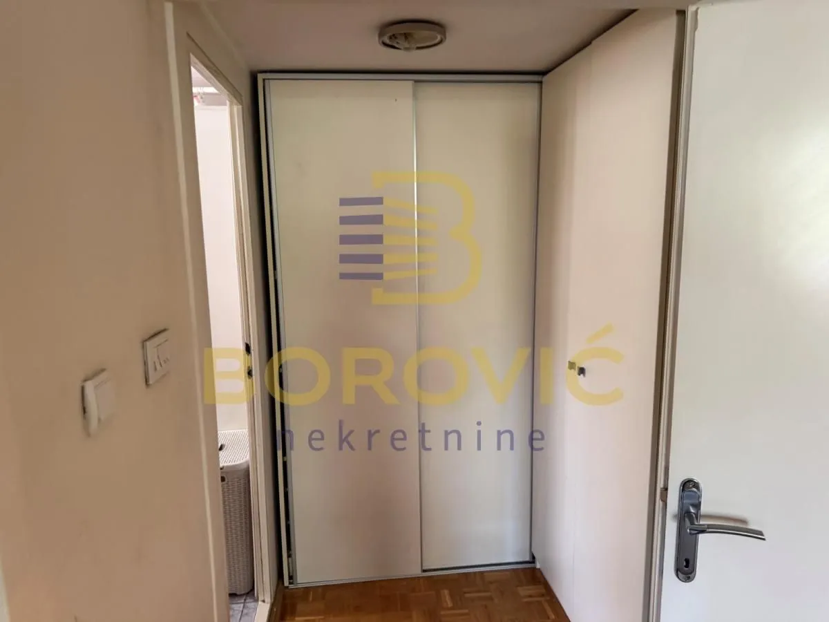 Sale, three bedroom apartment, 72m², Novi Beograd Blok 64, Novi Beograd Sve Podlokacije