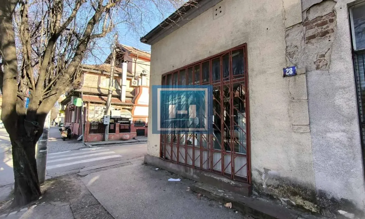 Sale, office space, 37m², Ćuprija, Srbija