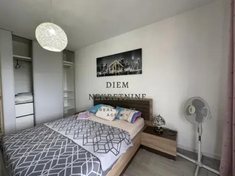 Izdavanje, dvosoban stan, 100m², Preko Morače, Podgorica - image 8