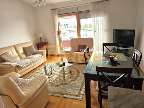 Izdavanje, jednosoban stan, 50m², Preko Morače, Podgorica - image 1