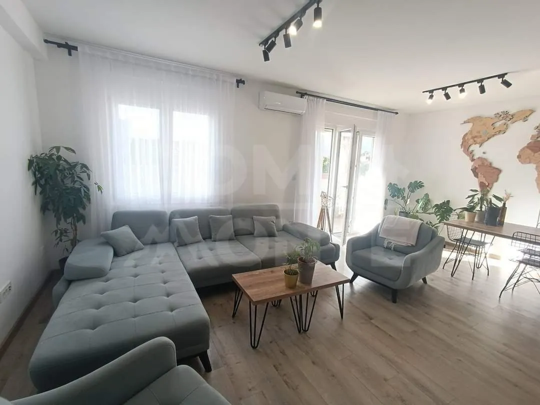 Rent, three bedroom apartment, 100m², Tivat, Crna Gora