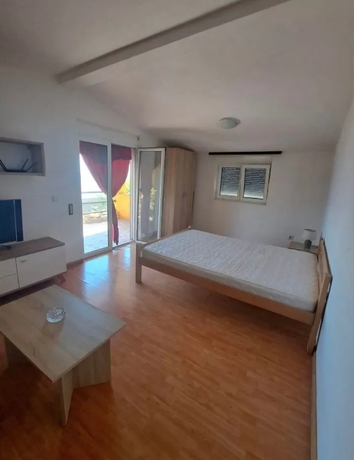 Sale, house, 202m², Bar, Crna Gora