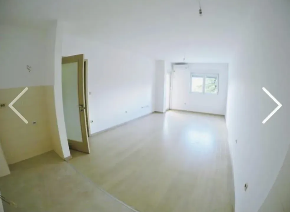 Izdavanje, poslovni prostor, 70m², City Kvart, Podgorica