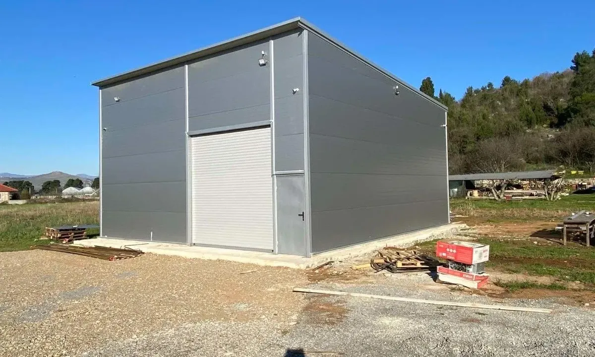 Rent, office space, 100m², Zelenika, Podgorica