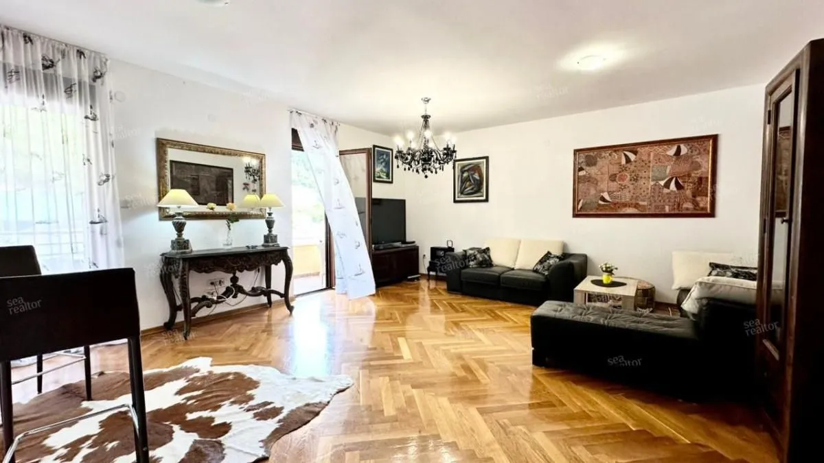 Prodaja, trosoban stan, 99m², Podkošljun, Budva