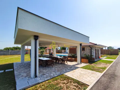 Sale, house, 250m², Zeta, Podgorica - image 18