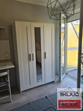 Izdavanje, garsonjera, 21m², Centar, Novi Sad - image 16