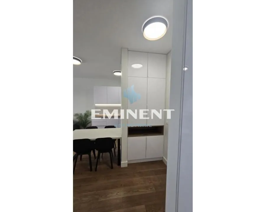 Izdavanje, dvosoban stan, 52m², Banovo Brdo, Beograd