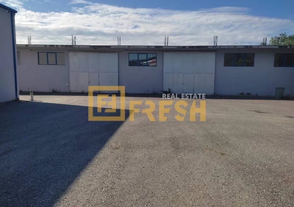 Rent, office space, 800m², Danilovgrad, Crna Gora