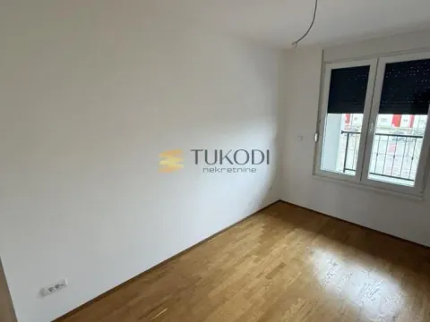 Prodaja, trosoban stan, 80m², Mišeluk, Petrovaradin - image 7