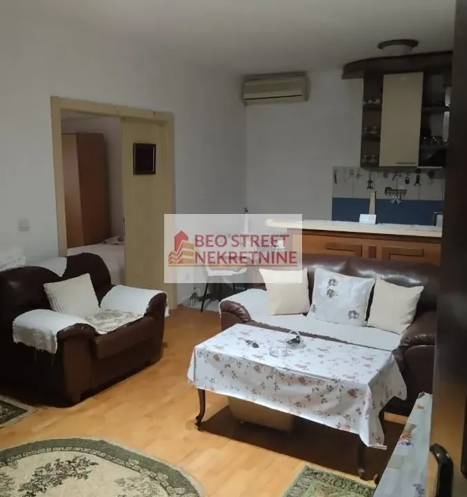 Izdavanje, trosoban stan, 63m², Višnjica, Palilula Sve Podlokacije