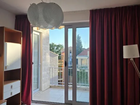 Sale, one bedroom apartment, 50m², Petrovac, Budva - image 12