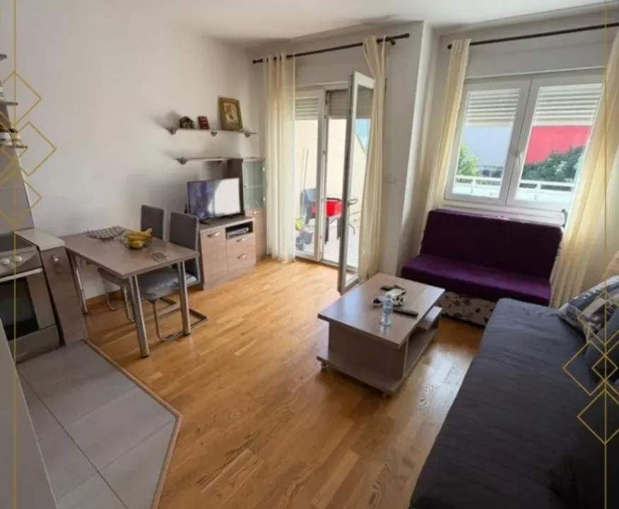 Prodaja, garsonjera, 38m², City Kvart, Podgorica